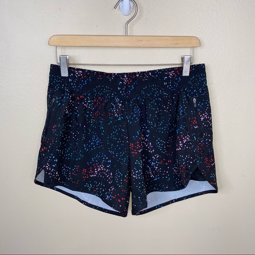 Avia Woman’s black spotted running shorts